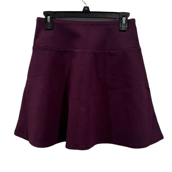 NWT Ease into Comfort by Rekucci Deep Plum Skirt - Size XS - Picture 2 of 6